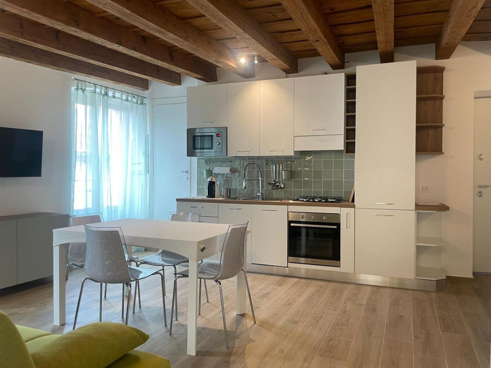 Апартаменты Cairoli14 Брешия Экстерьер фото